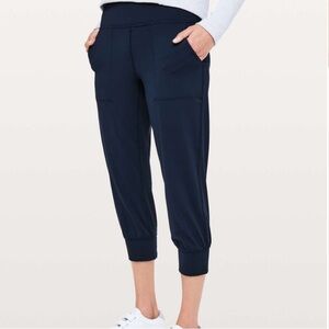 Lululemon Align Jogger Crop 23” Size 4